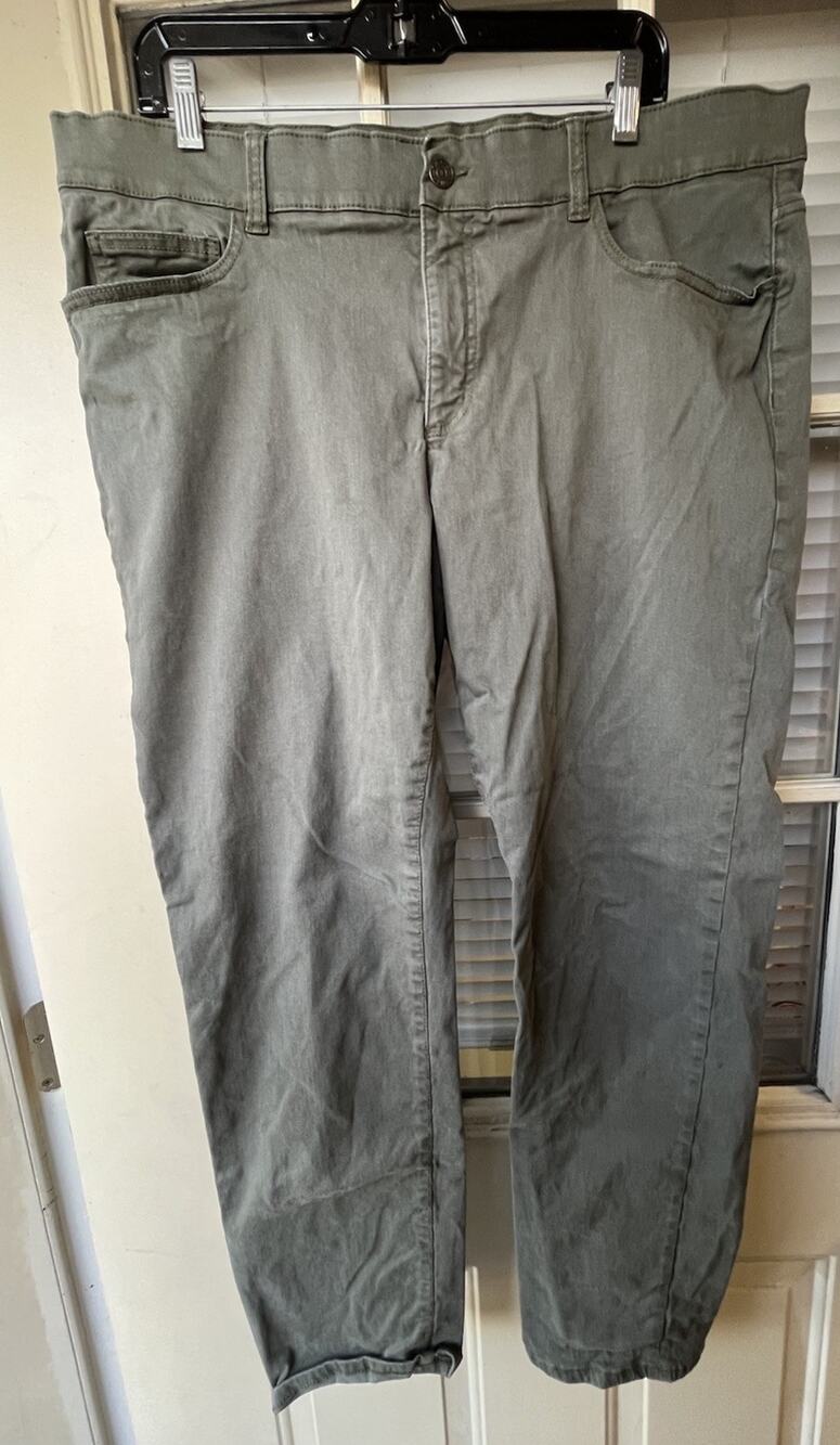 CHAPS Comfort Waist Cotton soft stretch Pants ~ Sage Green ~ Size 18